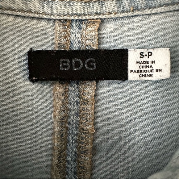 BDG Womens Southwest Embroidered Denim Long Sleeves Shirt Small - Picture 4 of 12